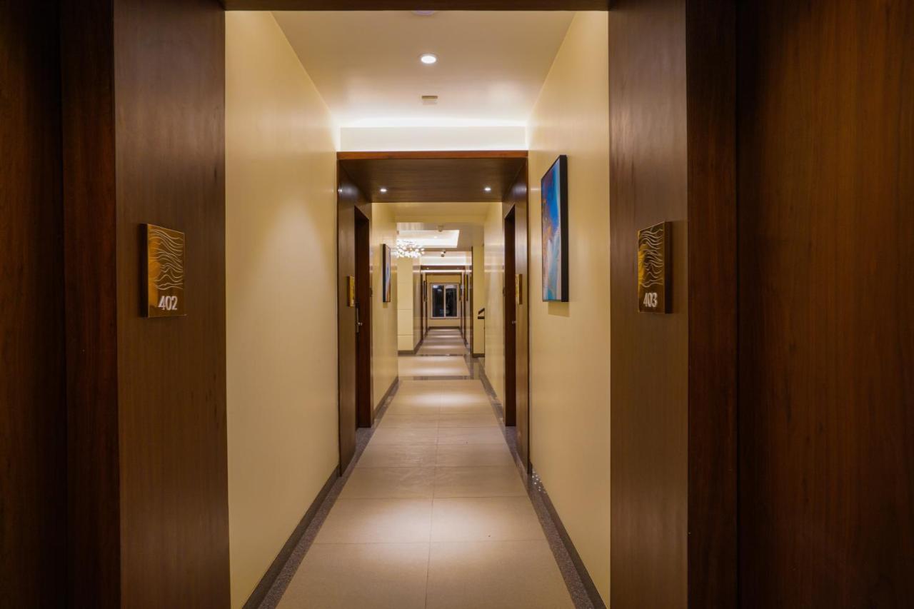 Hotel El Magnifico スーラト エクステリア 写真